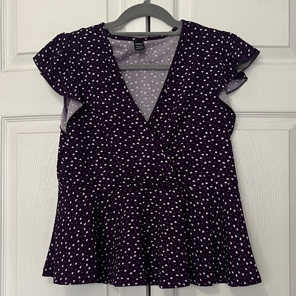 SHEIN Purple Heart-Print V-Neck Flutter Sleeve Top